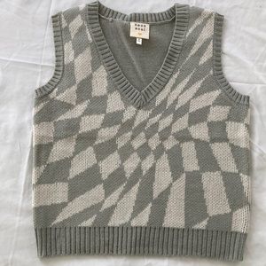 Women’s knitted checkered vest